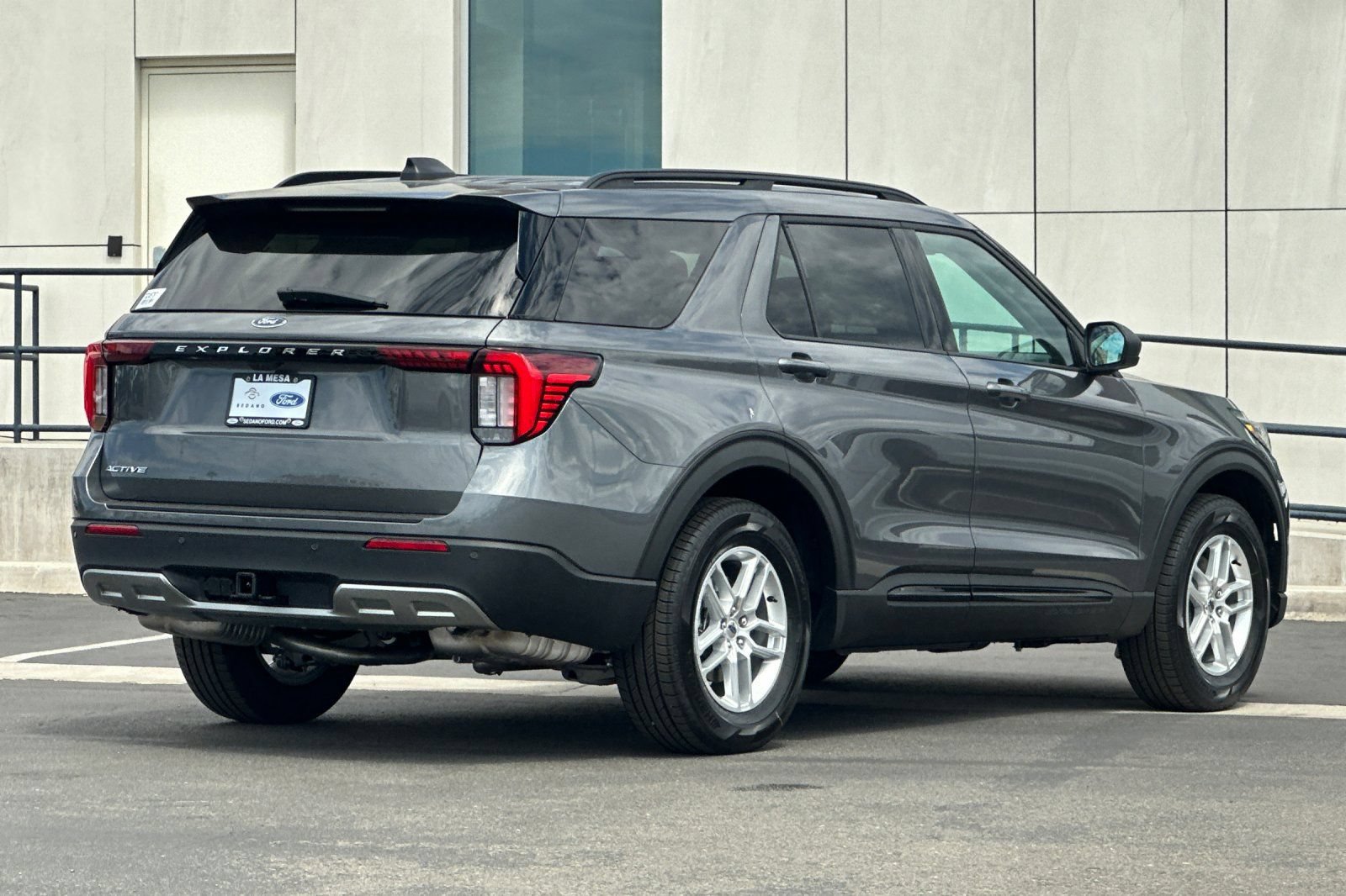 New 2026 Ford Explorer Active w/ Active Comfort Package RWD image 3
