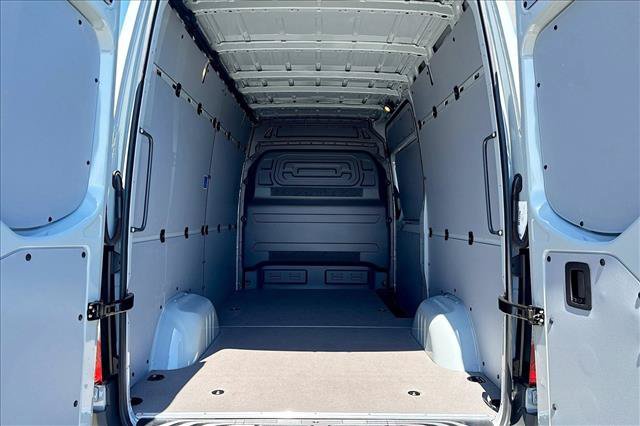 New 2026 Mercedes-Benz Sprinter 2500 image 21
