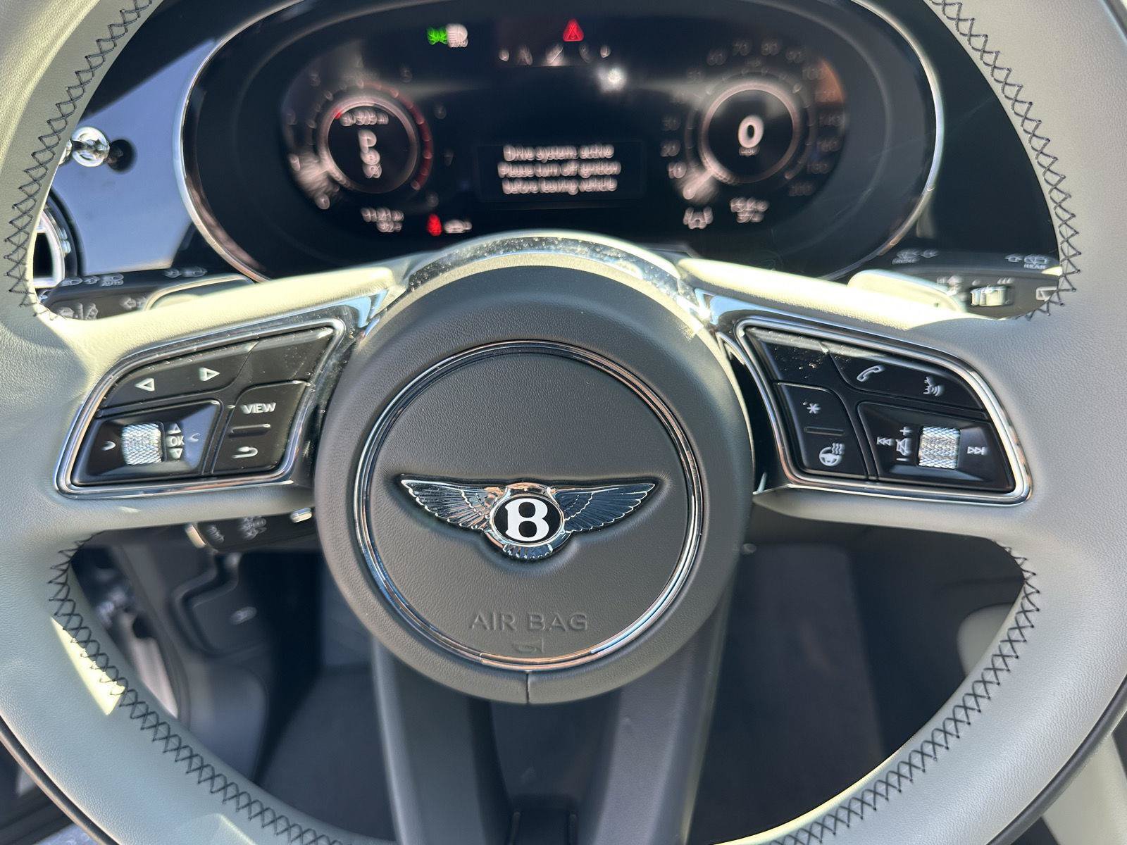 New 2027 Bentley Bentayga AWD/4WD image 32