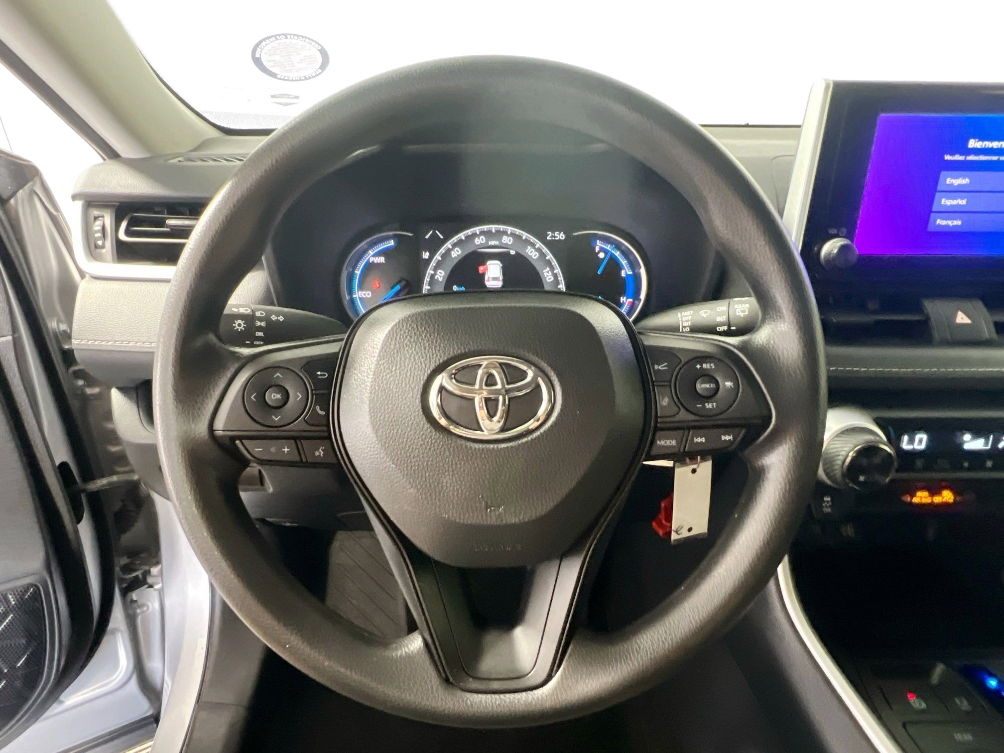 Used 2024 Toyota RAV4 LE image 17