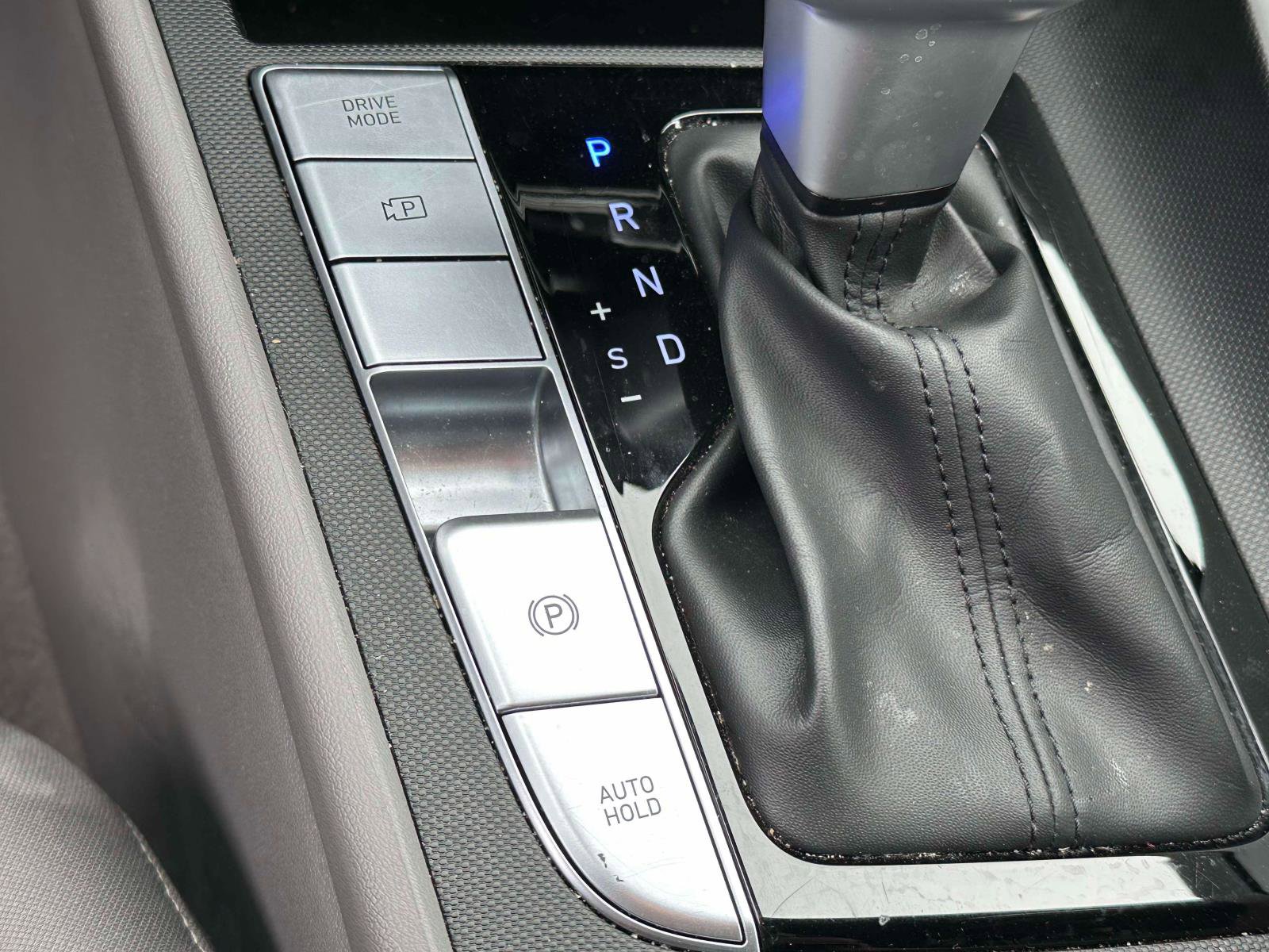 Used 2023 Hyundai Elantra Blue w/ Cargo Package image 25