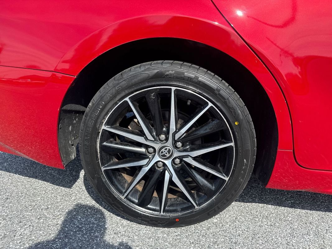 Used 2021 Toyota Camry SE FWD image 32