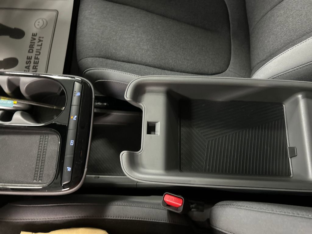 Used 2025 Hyundai Ioniq 5 SE image 19