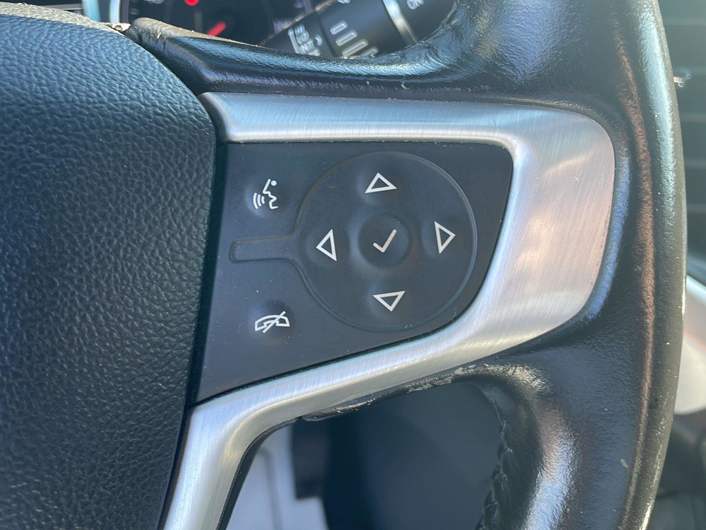Used 2019 GMC Acadia SLT FWD image 20