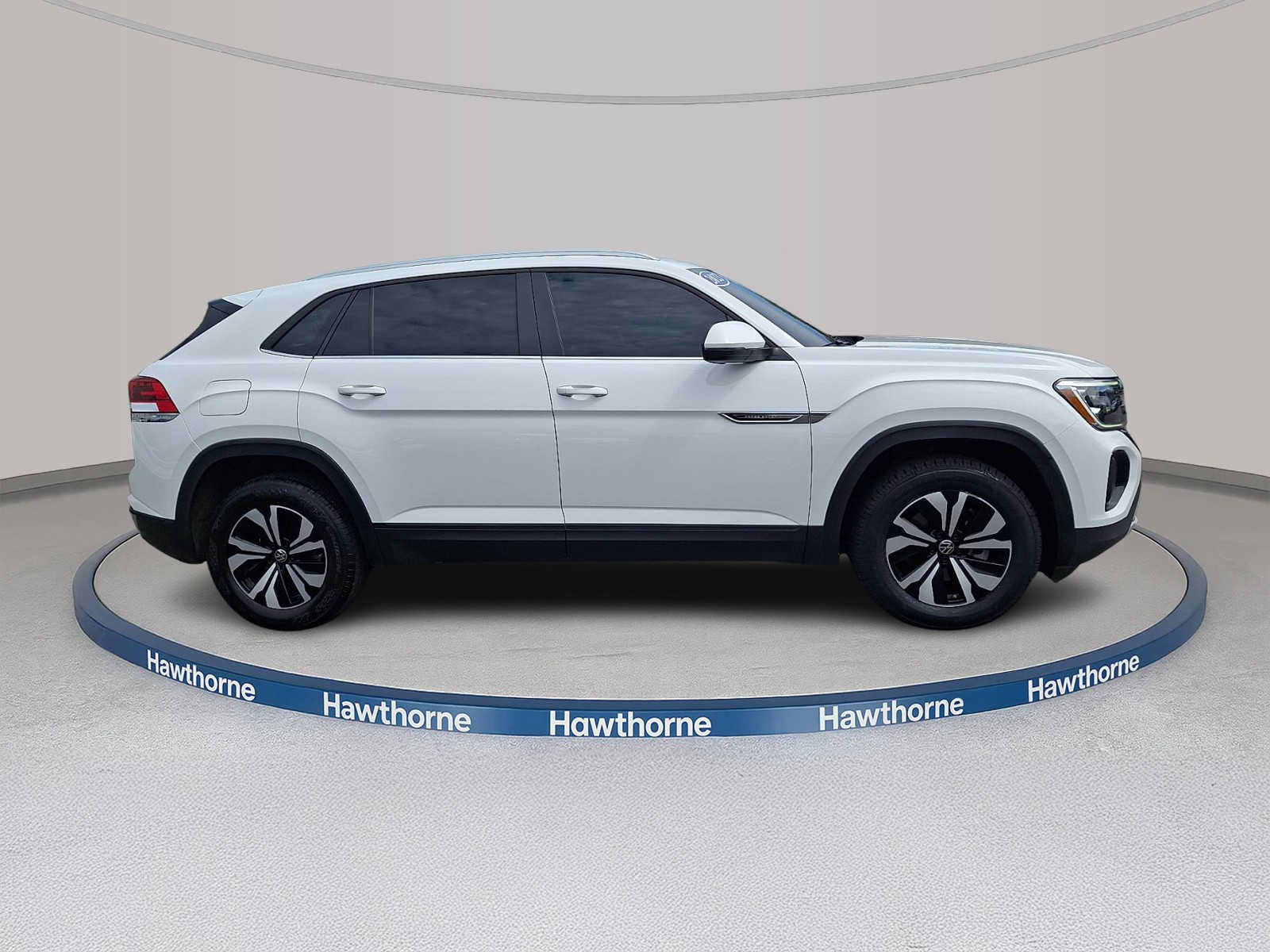 Used 2024 Volkswagen Atlas Cross Sport SE AWD/4WD image 7