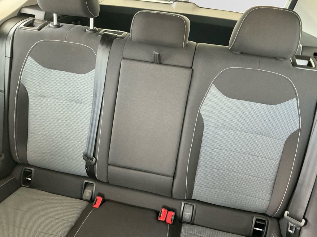 Certified 2025 Volkswagen Taos S image 13