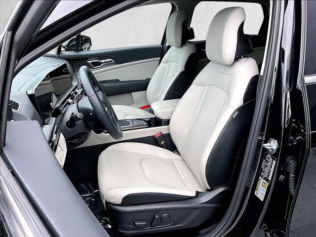 Used 2026 Kia Sportage EX w/ EX Panorama Roof Package FWD image 27