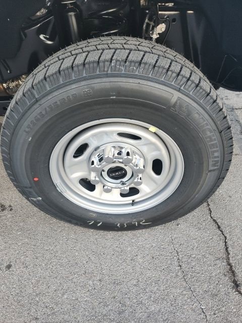 New 2026 Ford F350 XL w/ XL Chrome Package image 9