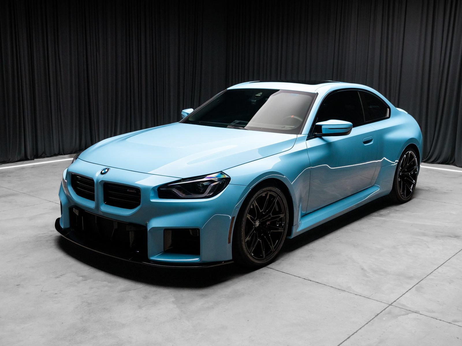 Used 2025 BMW M2 w/ Lighting Package RWD image 2