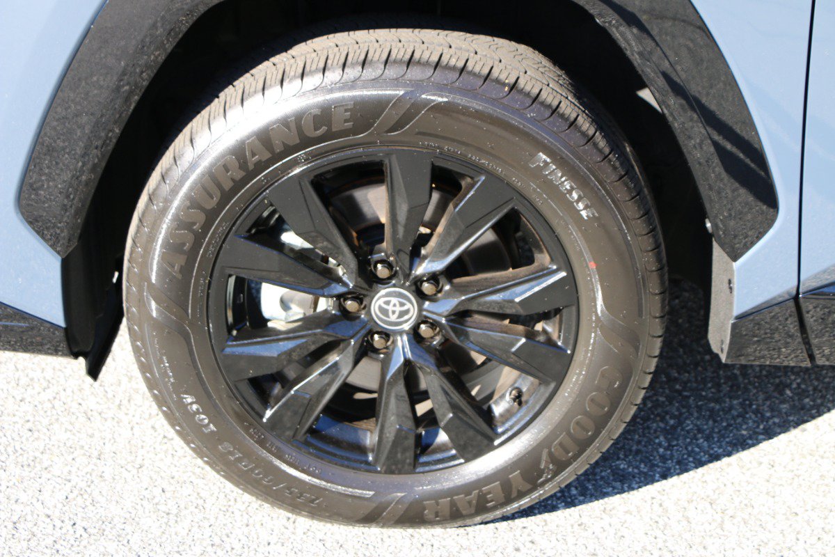 Used 2026 Toyota RAV4 SE w/ Weather Package AWD/4WD image 14