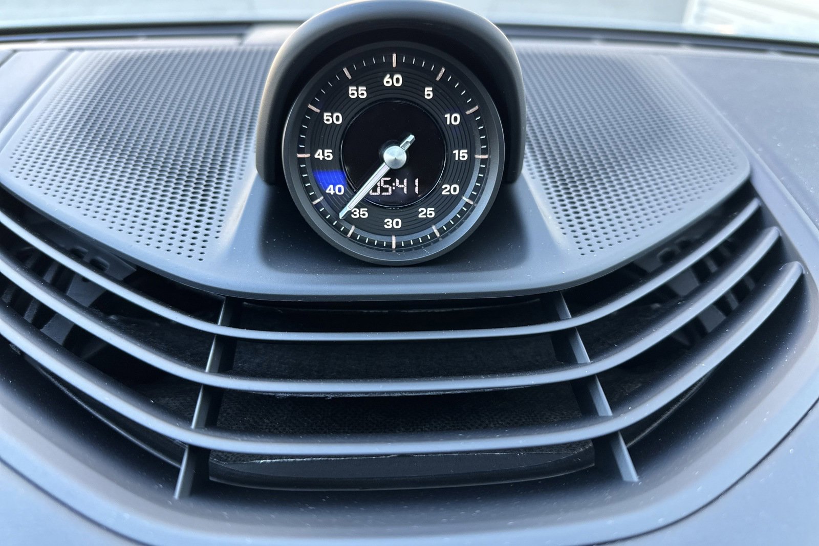 Certified 2024 Porsche Taycan GTS AWD/4WD image 32