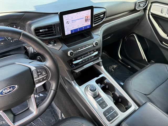 Certified 2020 Ford Explorer Limited RWD image 30