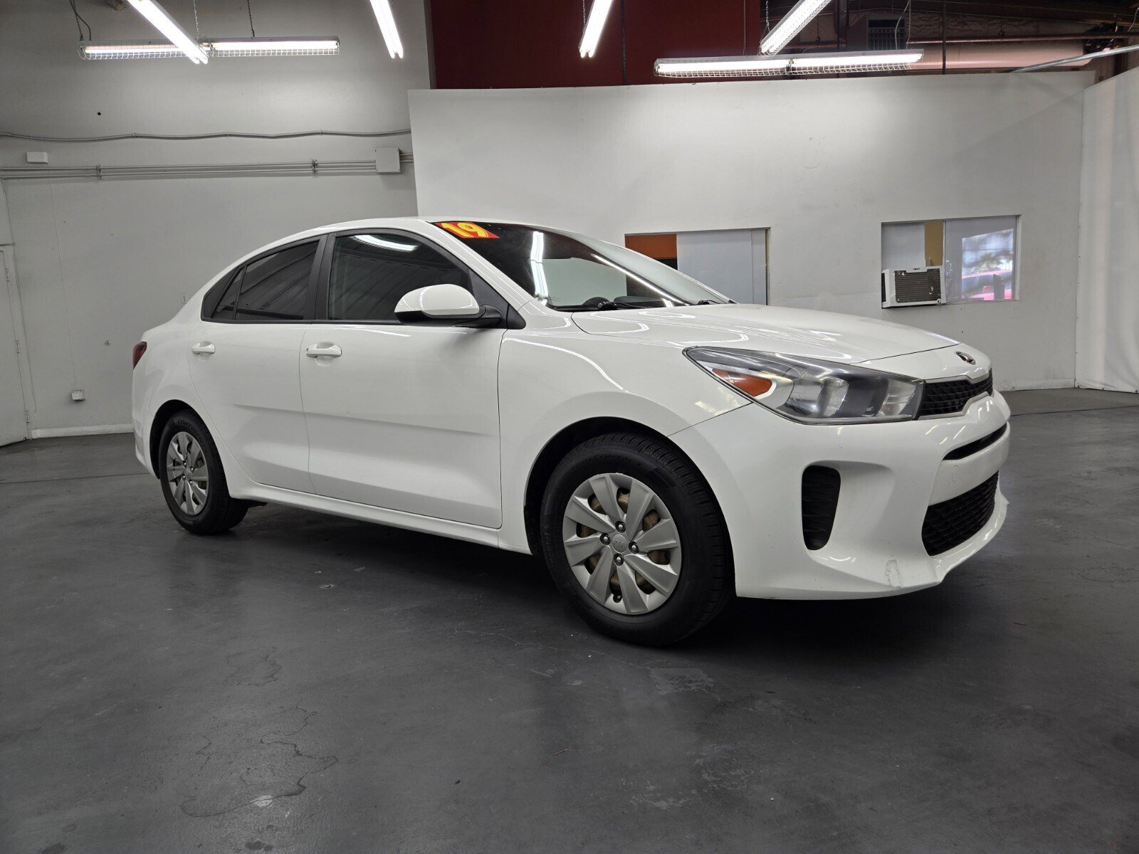 Used 2019 Kia Rio LX image 4