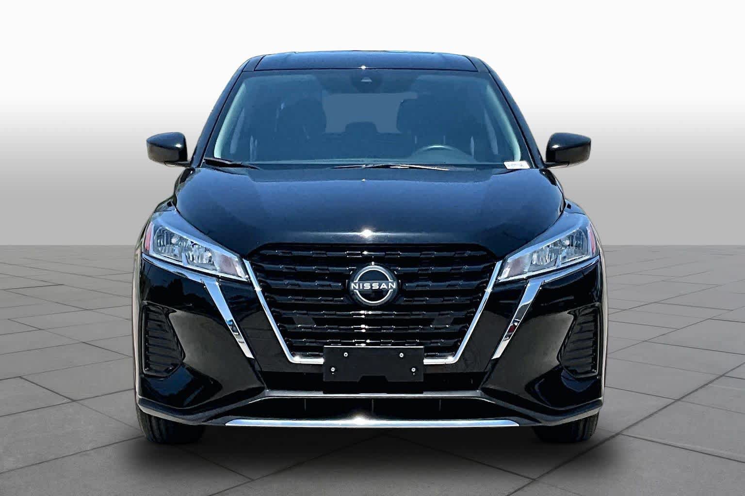 Used 2024 Nissan Kicks S FWD image 4