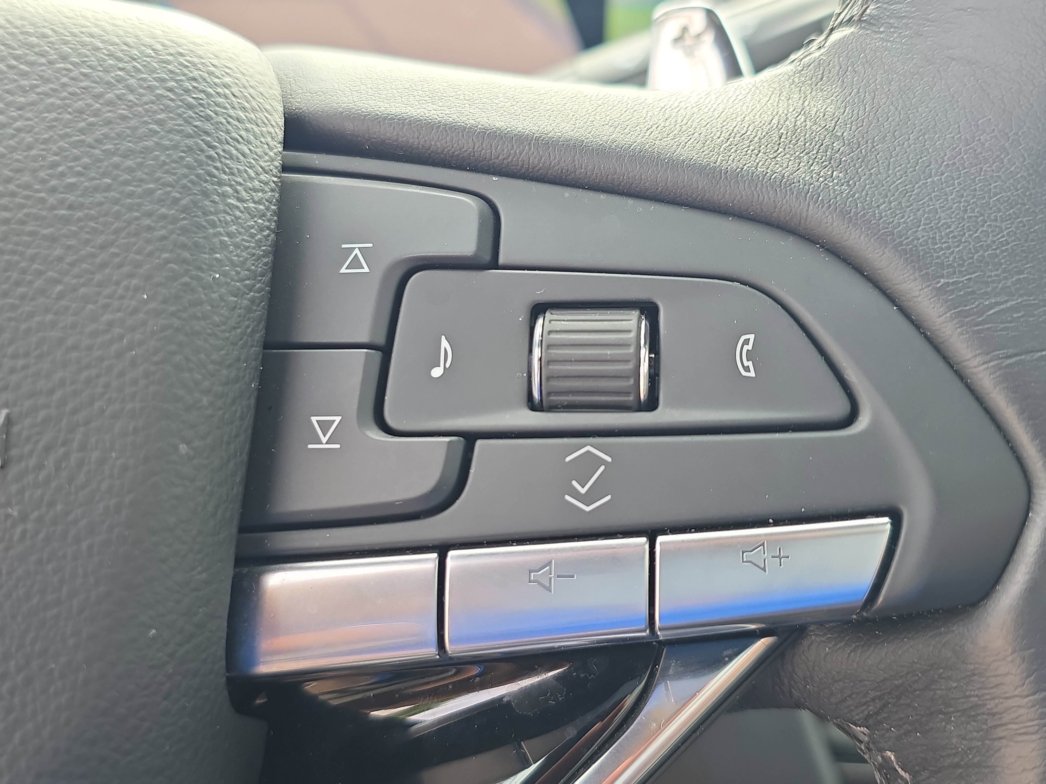 Used 2025 Cadillac CT5 Premium Luxury RWD image 32