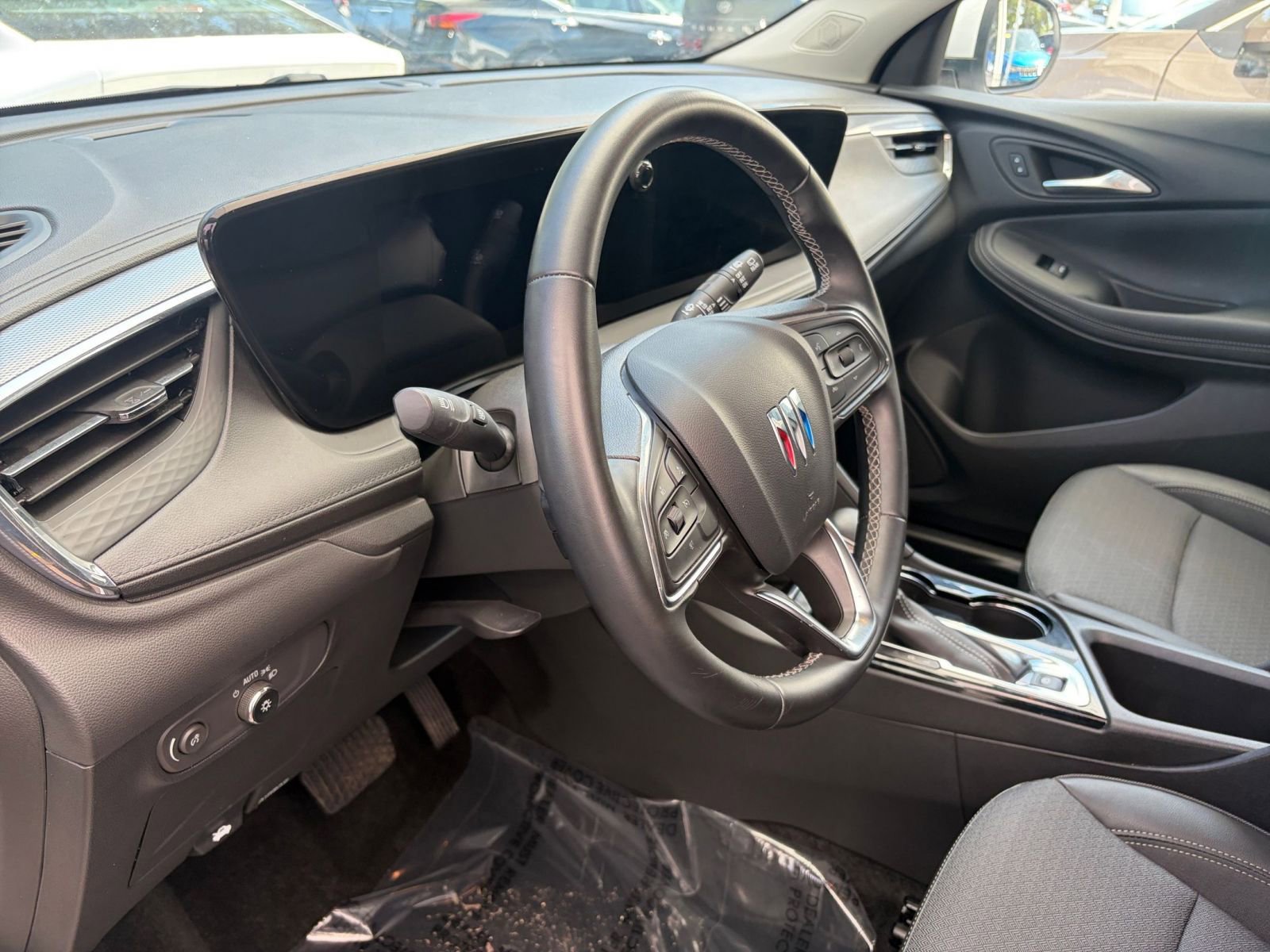 Used 2025 Buick Encore GX Preferred FWD image 33