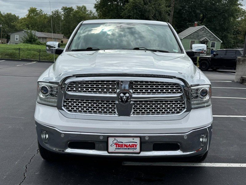 Used 2017 RAM 1500 Laramie w/ Convenience Group AWD/4WD image 9