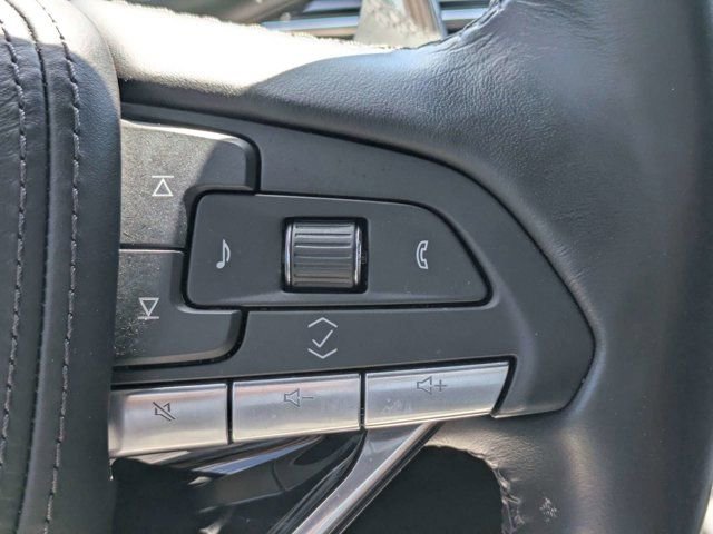 Used 2024 Cadillac Escalade ESV V image 22