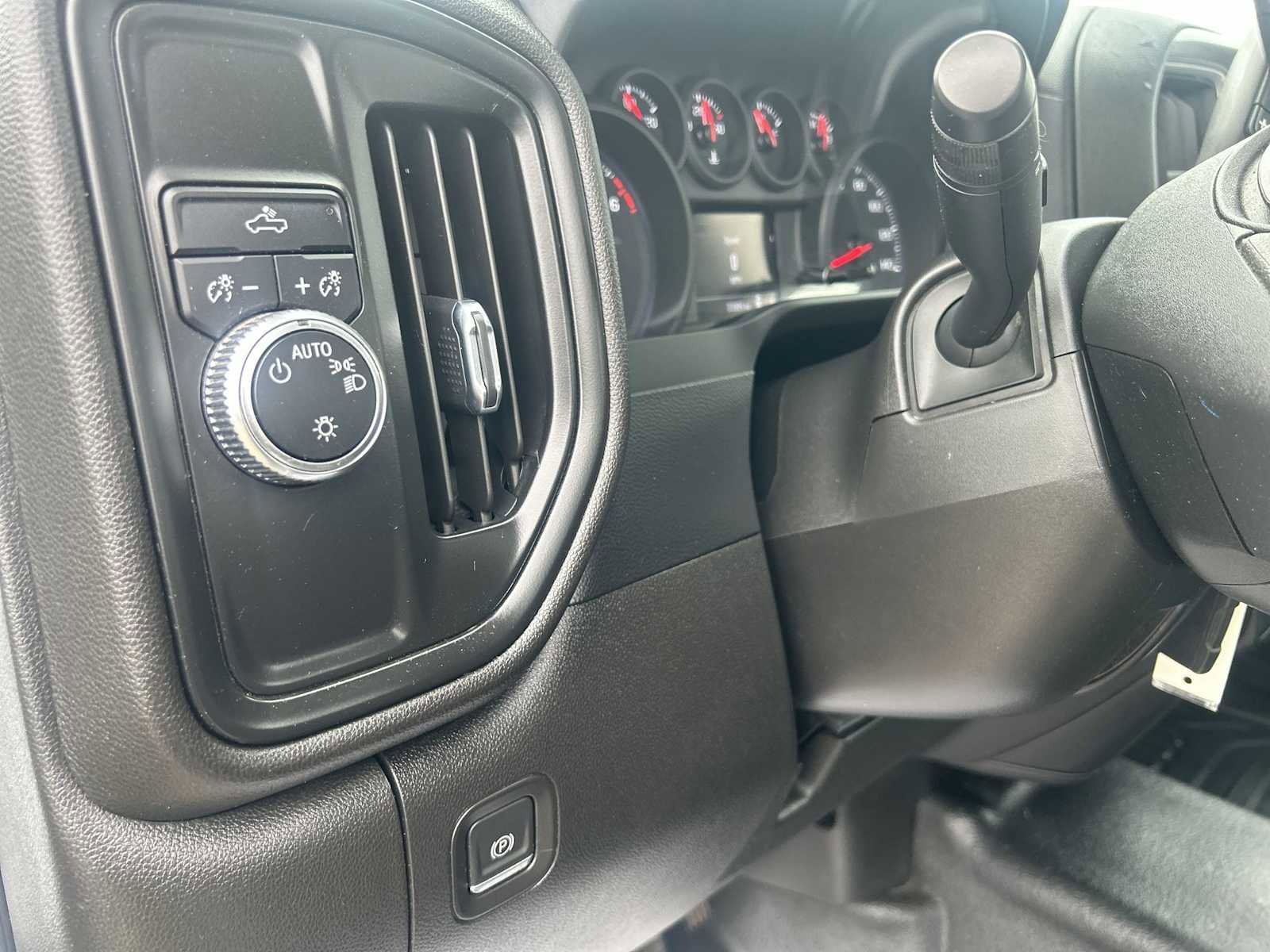 Used 2022 GMC Sierra 2500 Pro w/ Fleet Convenience Package image 16