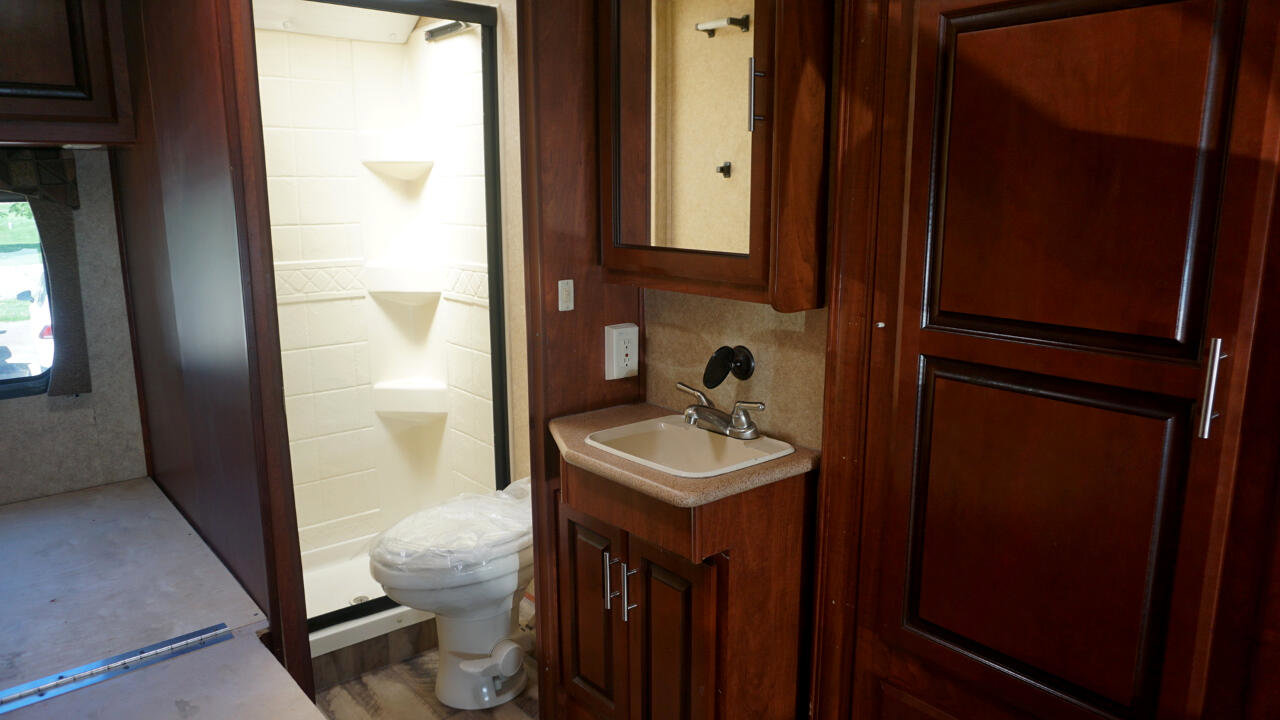 Used 2012 Mercedes-Benz Sprinter 3500 image 21