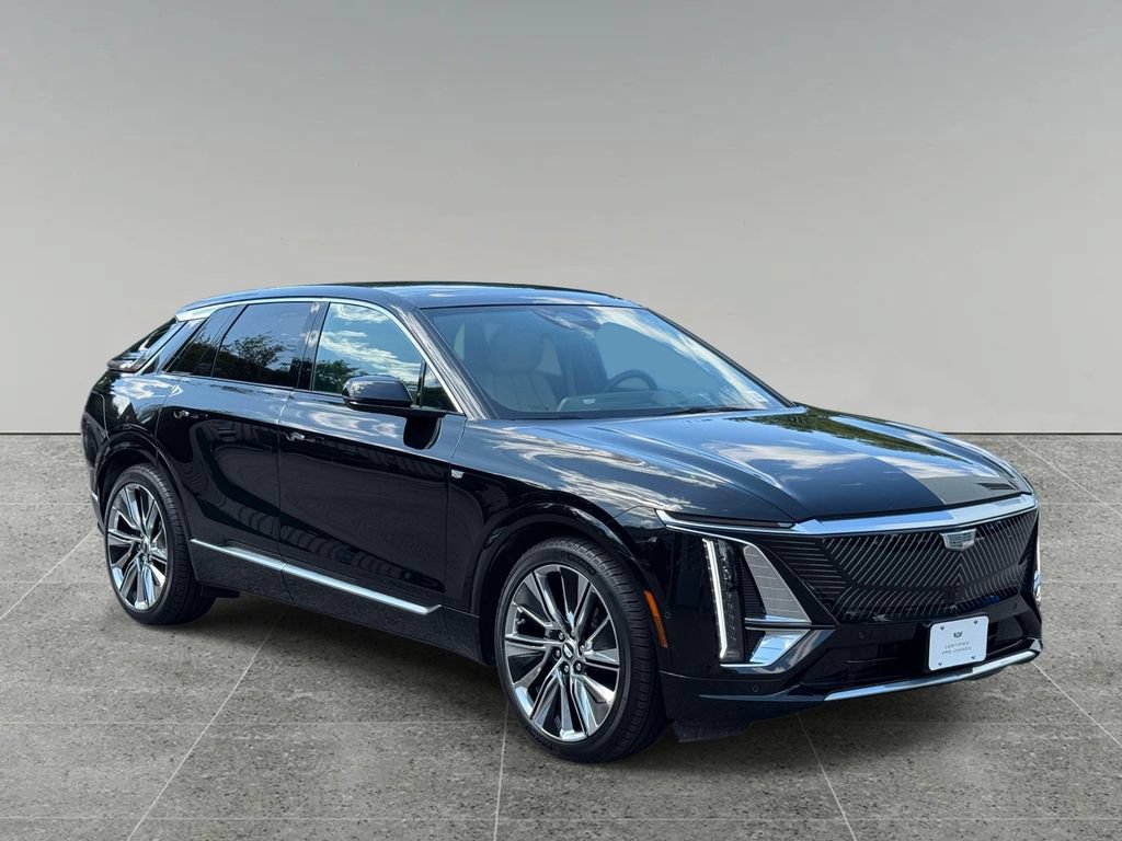 Used 2026 Cadillac Lyriq Signature Luxury w/ Nappa Leather Package AWD/4WD image 9