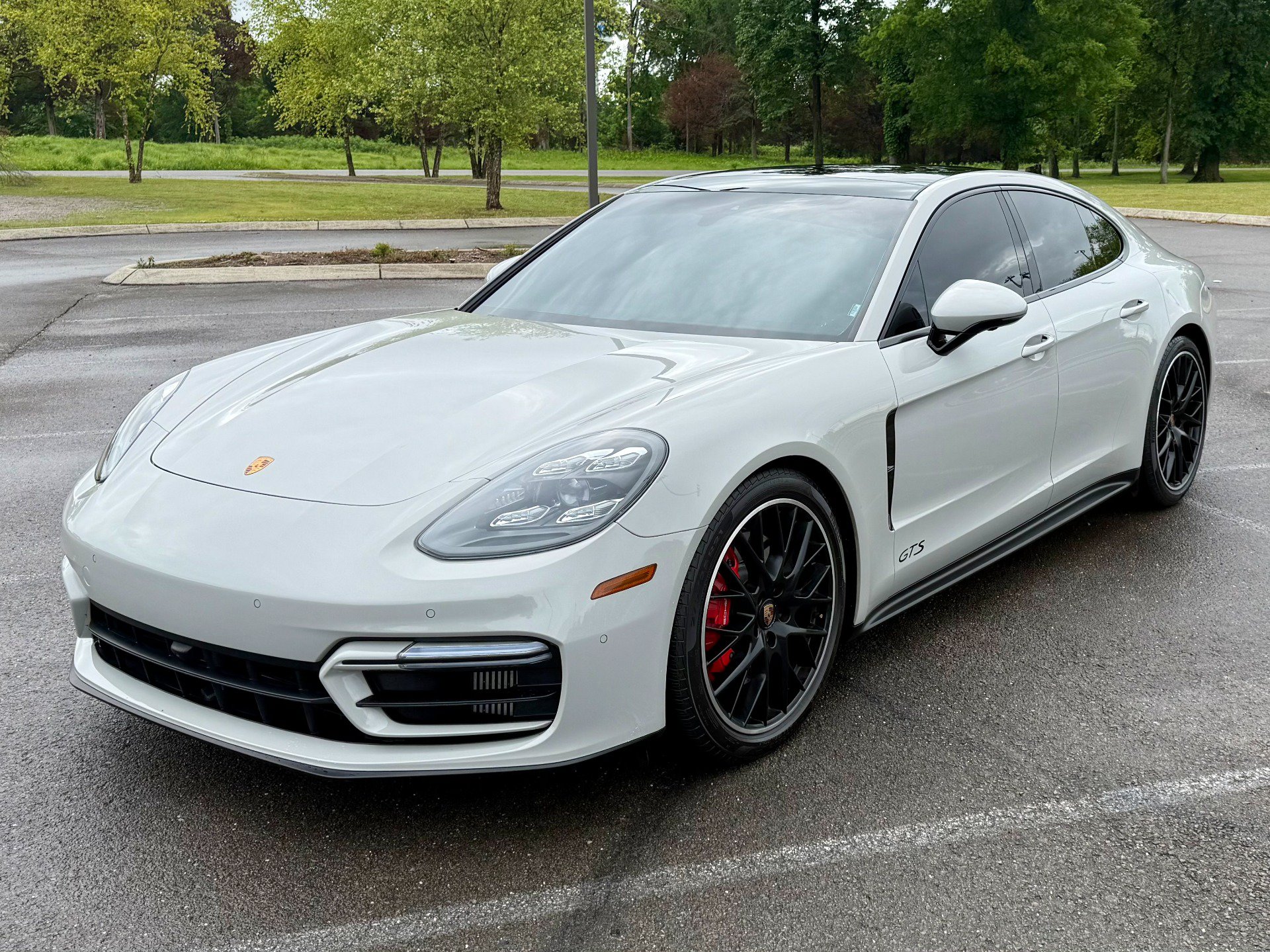 Used 2022 Porsche Panamera GTS w/ Premium Package AWD/4WD image 4