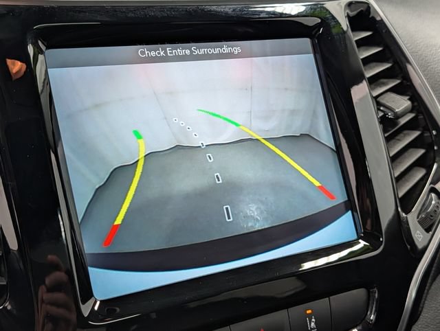 Used 2019 Jeep Cherokee Limited w/ Luxury Group AWD/4WD image 24