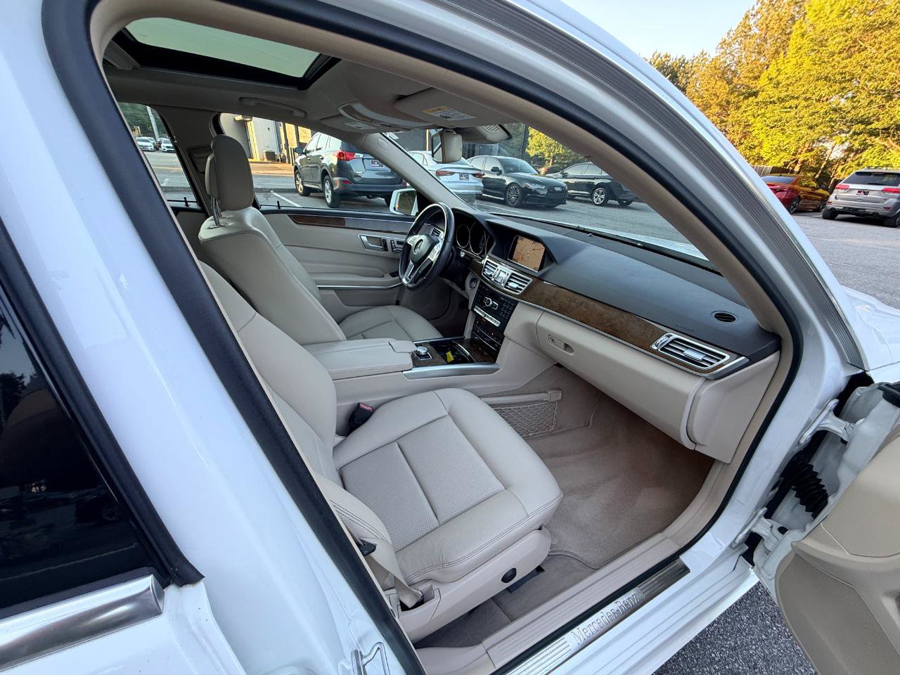 Used 2014 Mercedes-Benz E 350 Sedan image 14