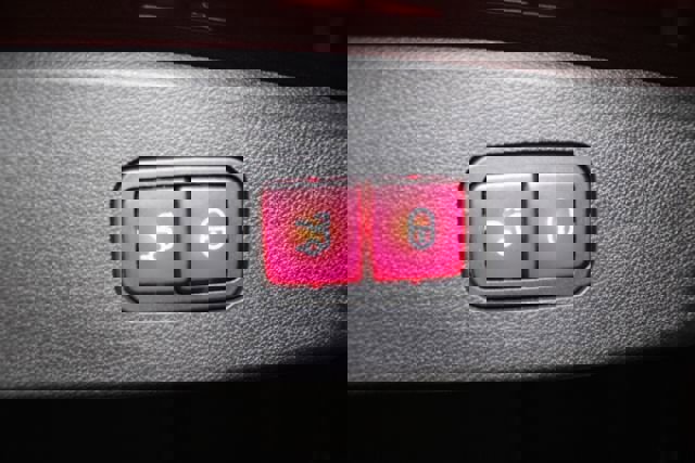 Used 2015 Mercedes-Benz E 350 4MATIC w/ Parking Assist Package image 25