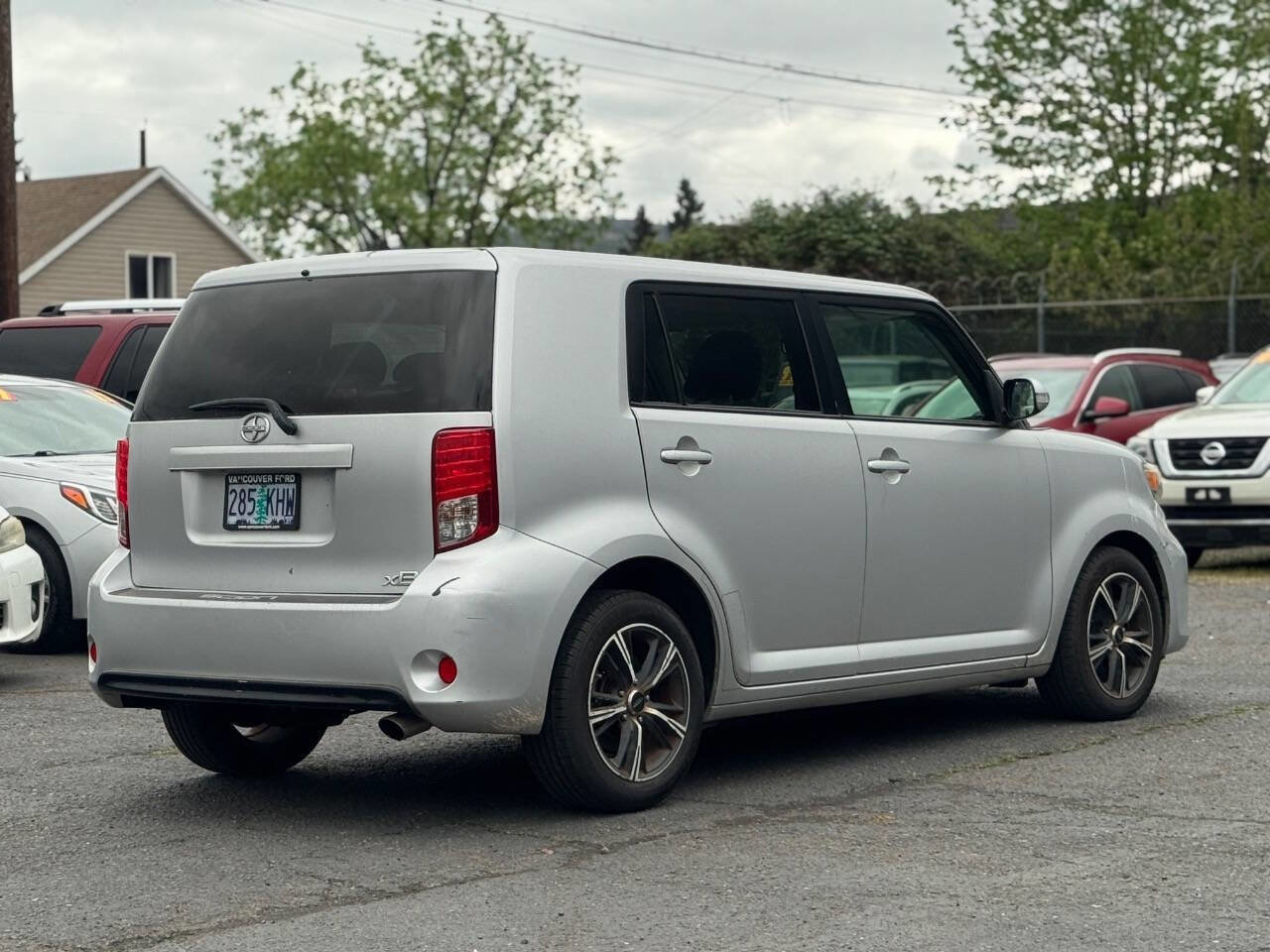 Used 2014 Scion xB FWD image 4