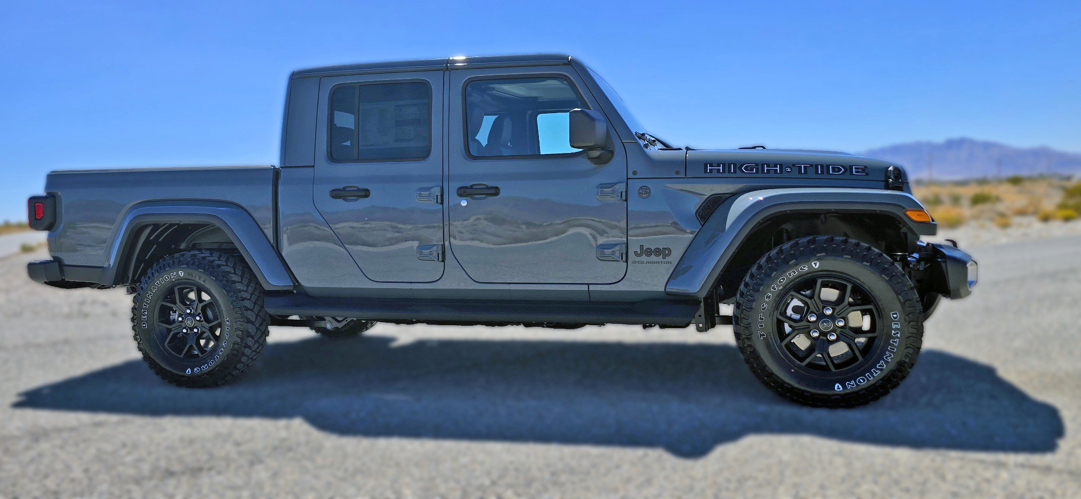New 2025 Jeep Gladiator Sport image 3
