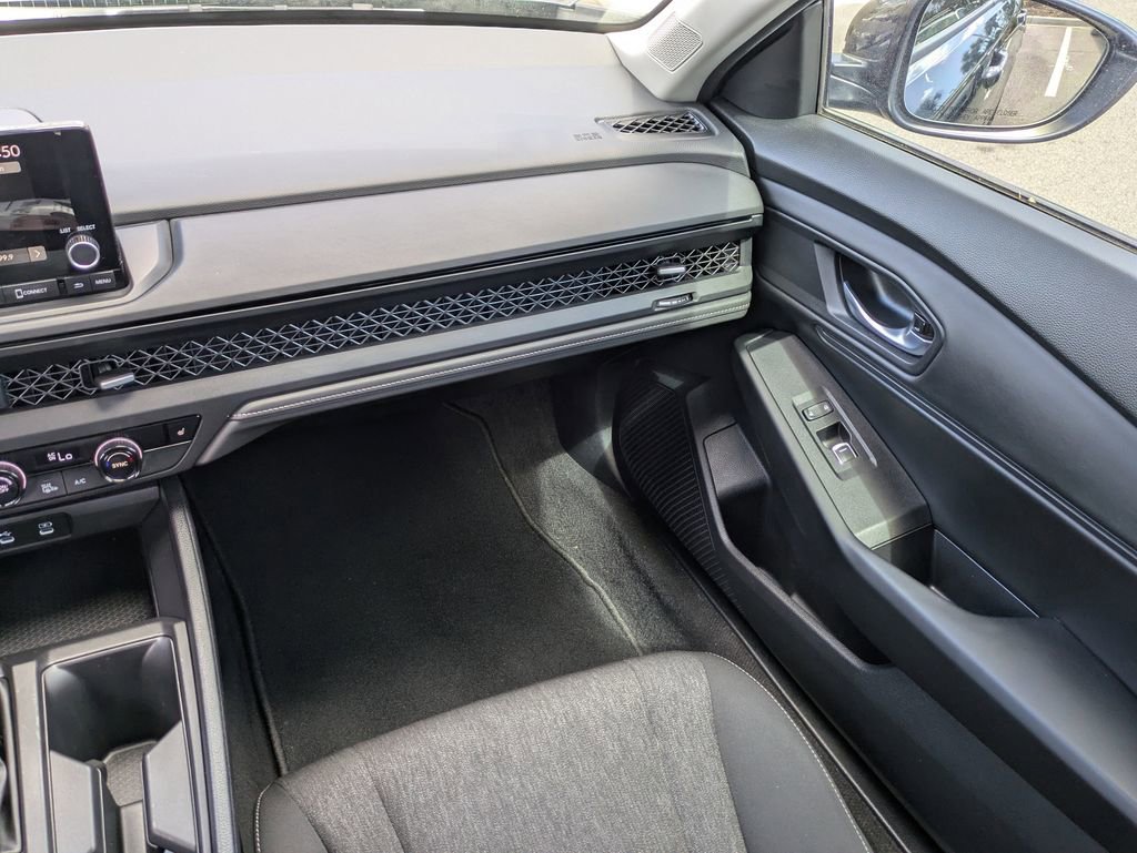 Used 2024 Honda Accord EX image 16