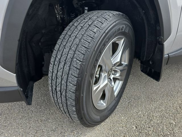 Used 2024 Toyota RAV4 XLE w/ Convenience Package image 33