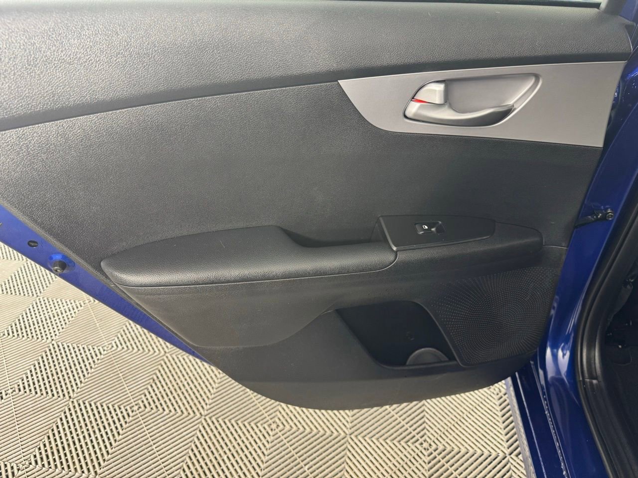 Used 2023 Kia Forte LXS w/ LXS Technology Package image 21