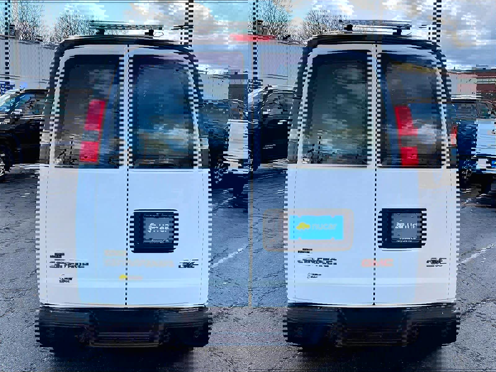 Used 2013 GMC Savana 1500 AWD image 9