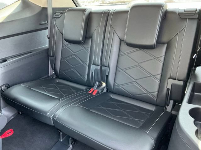Used 2024 Volkswagen Atlas SE AWD/4WD image 18