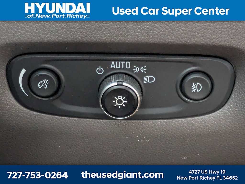 Used 2019 Chevrolet Traverse LT FWD image 30