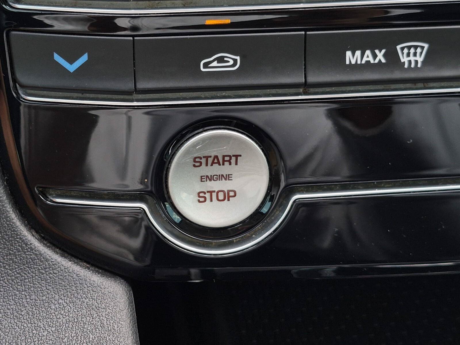 Used 2020 Jaguar F-PACE Premium AWD/4WD image 31