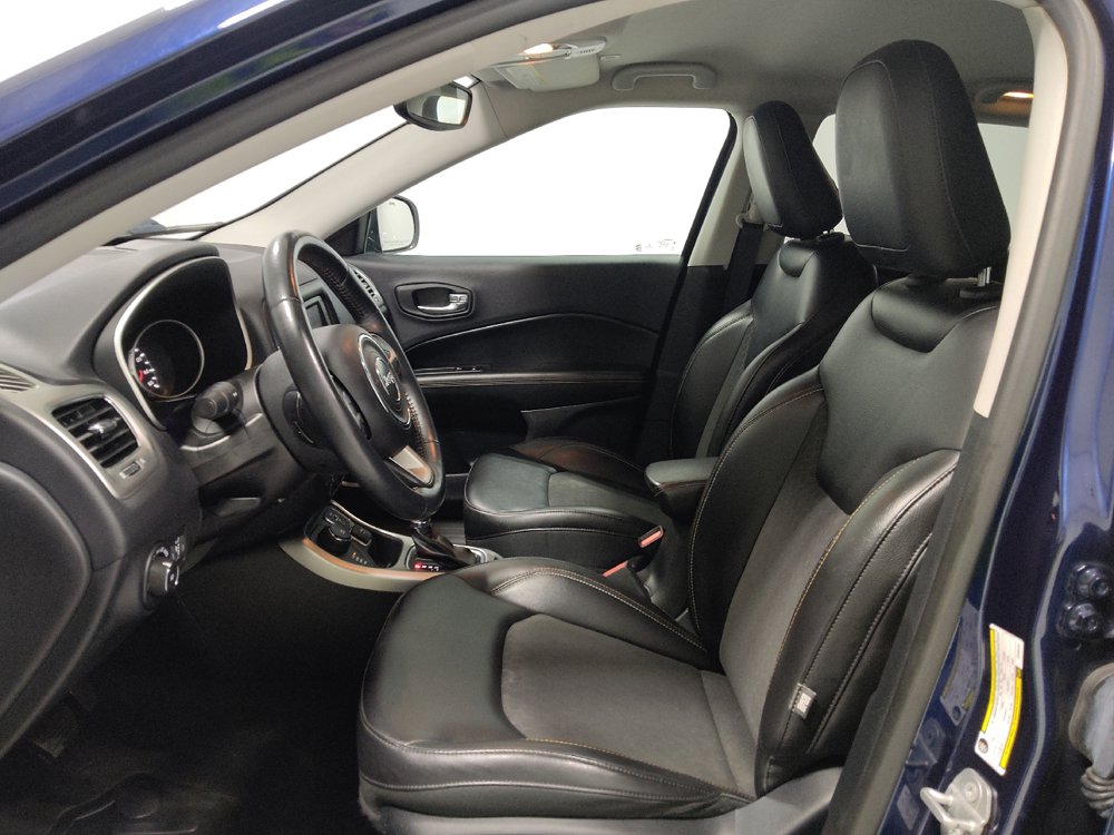 Used 2018 Jeep Compass Latitude AWD/4WD image 17