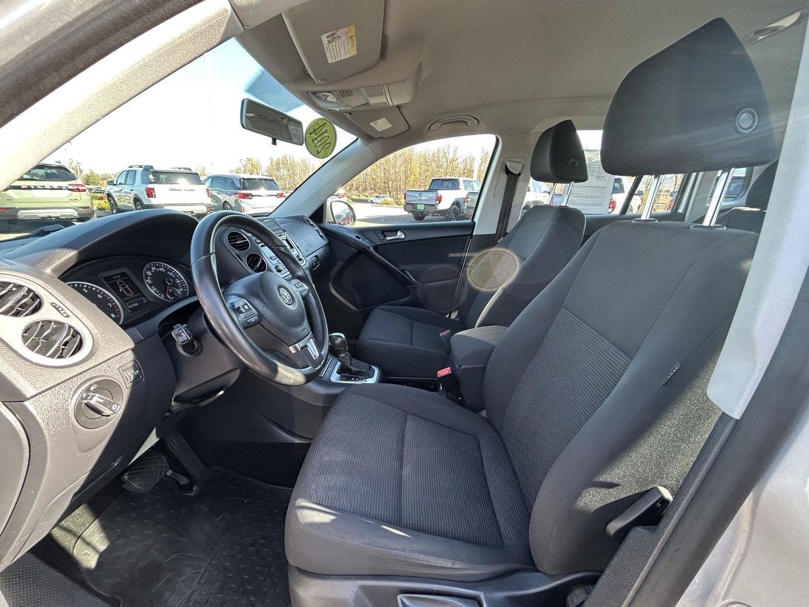 Used 2014 Volkswagen Tiguan S AWD/4WD image 13