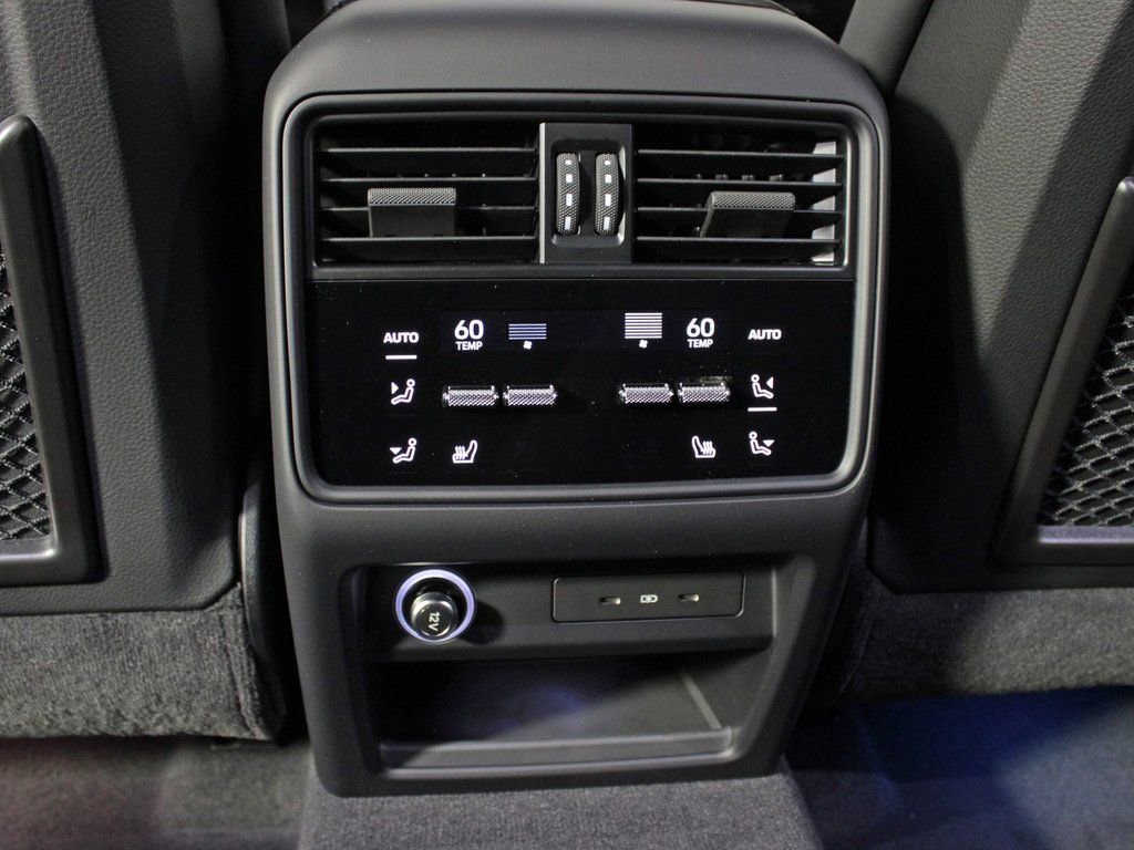 Certified 2025 Porsche Cayenne S image 37