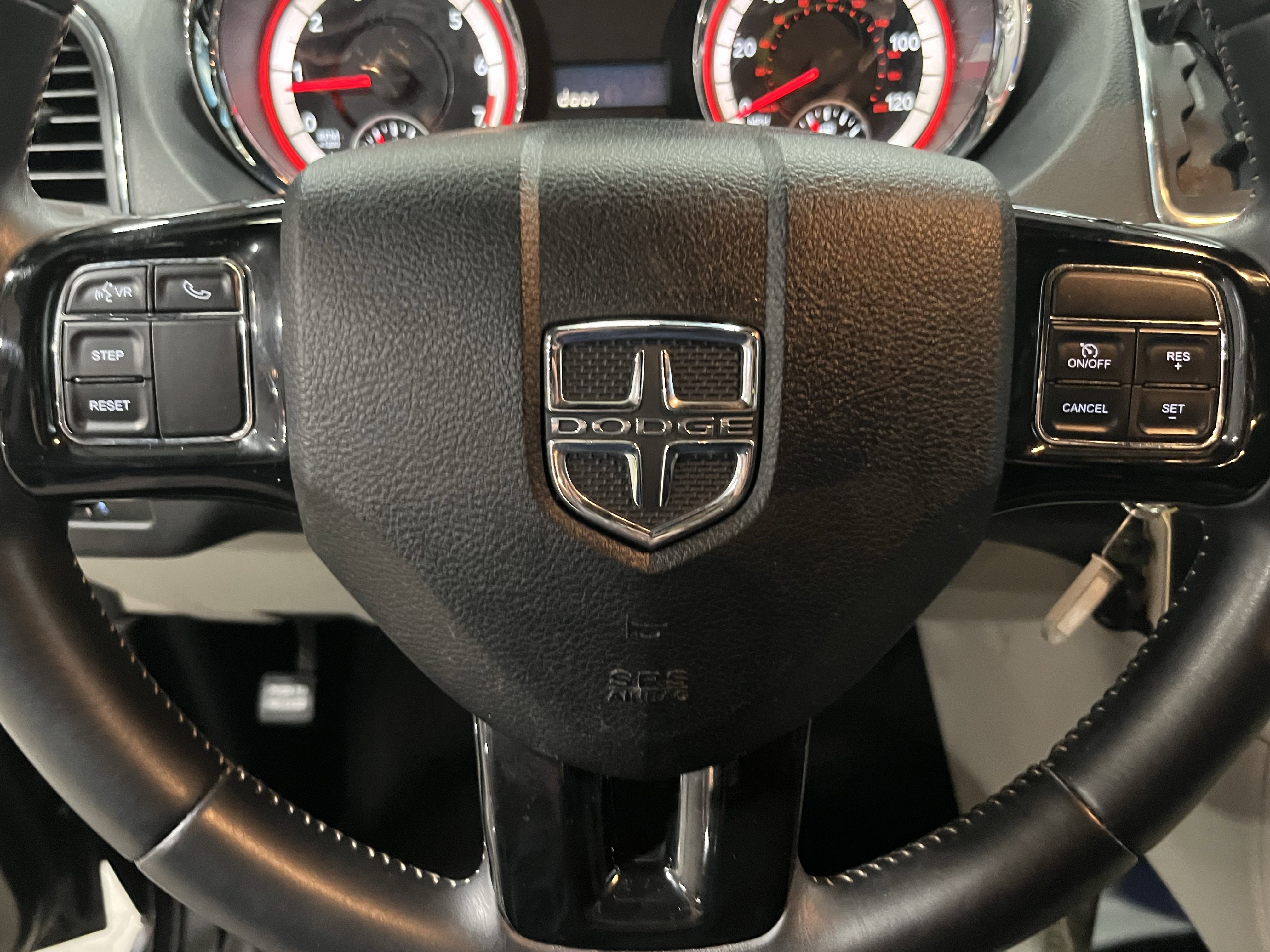Used 2017 Dodge Grand Caravan SXT FWD image 17
