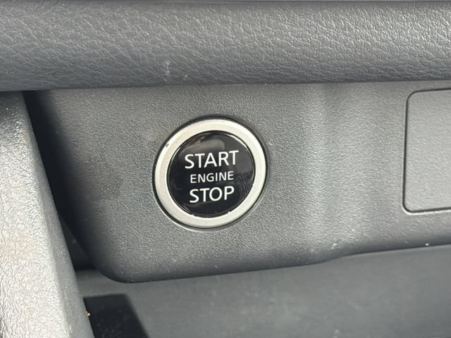 Certified 2022 Nissan Rogue S FWD image 17