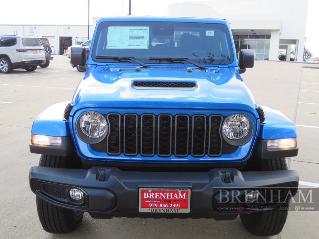 Used 2025 Jeep Gladiator Sport AWD/4WD image 24