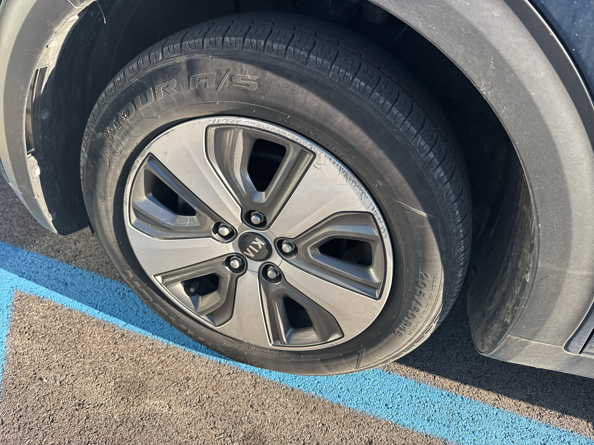 Used 2019 Kia Niro LX FWD image 6