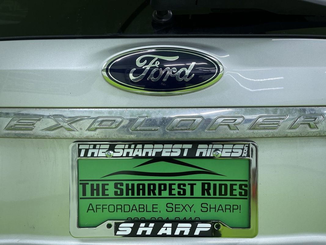 Used 2013 Ford Explorer 4WD w/ Class III Trailer Tow Pkg image 12