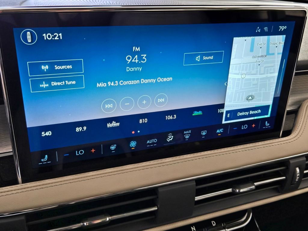 New 2026 Lincoln Corsair Premiere image 14