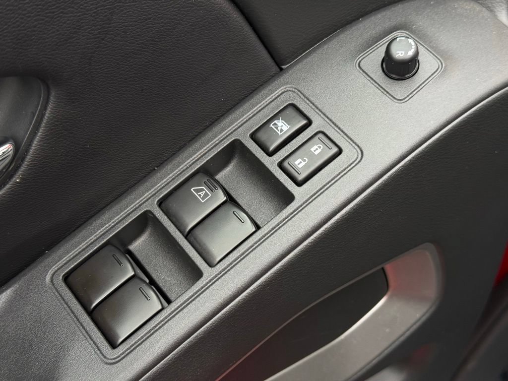 Certified 2025 Nissan Frontier SV RWD image 20