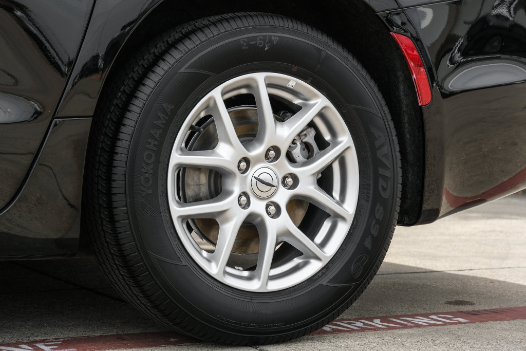 Used 2024 Chrysler Pacifica Touring-L FWD image 70