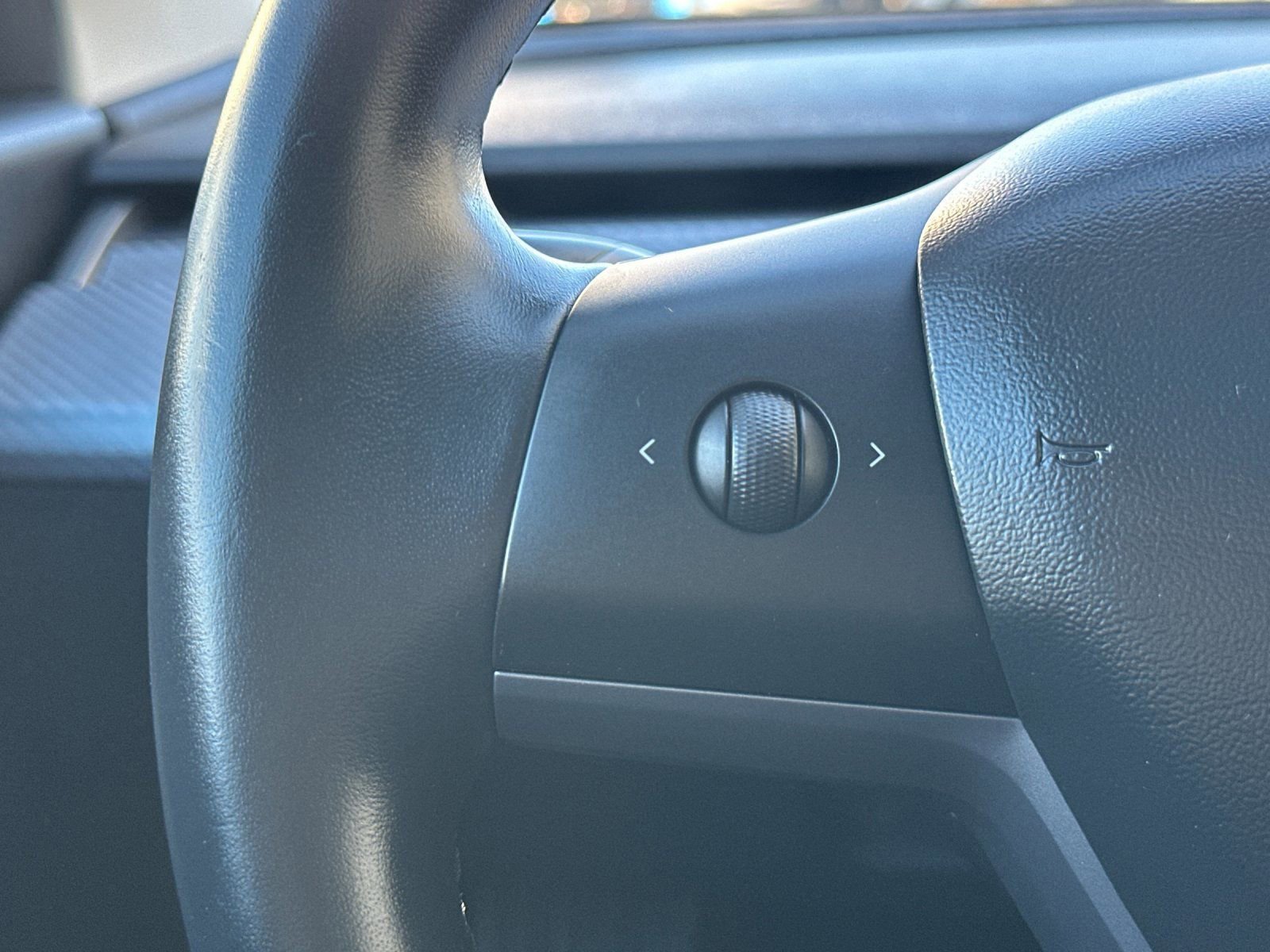 Used 2019 Tesla Model 3 Mid Range image 26